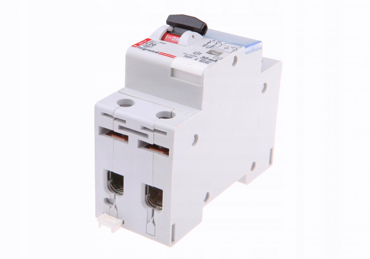 LEGRAND Wyłącznik różnicowo-nadprądowy P312 2P C 20A 30MA TYP AC DX3