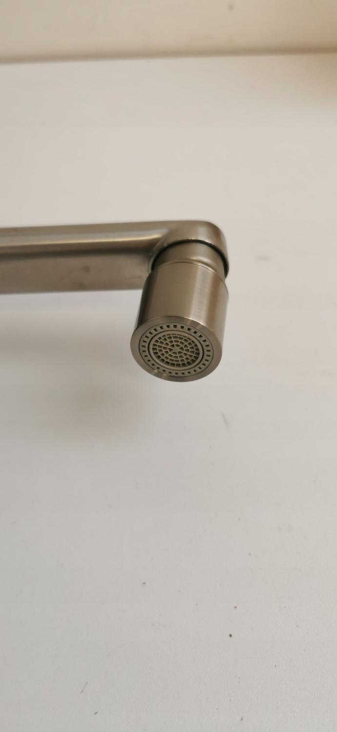 Bateria kuchenna Alba stojąca jednootworowa z obrotową wylewką chrom