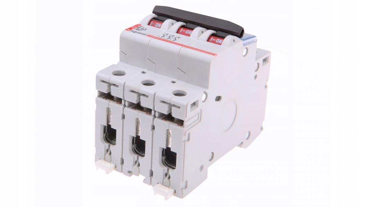 LEGRAND Wyłącznik nadprądowy S 303 3P B 63A 6000A TX3