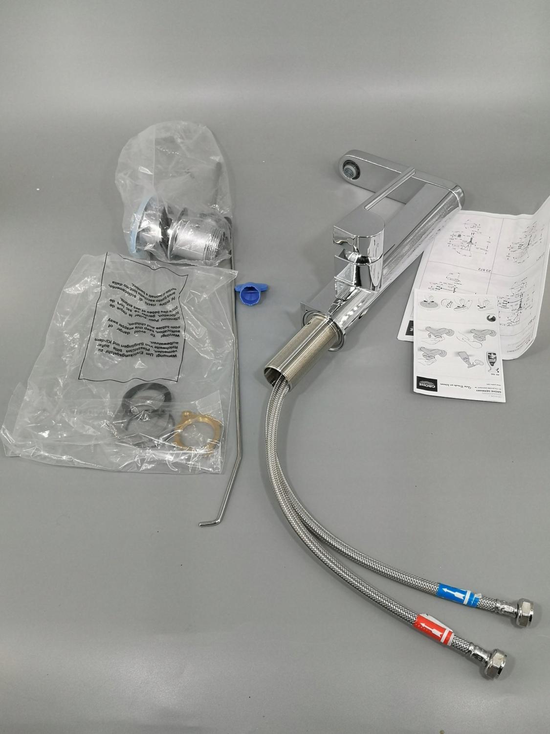 Bateria umywalkowa stojąca GROHE Essence 1-uchwyt. 1-otw. mosiężna chrom