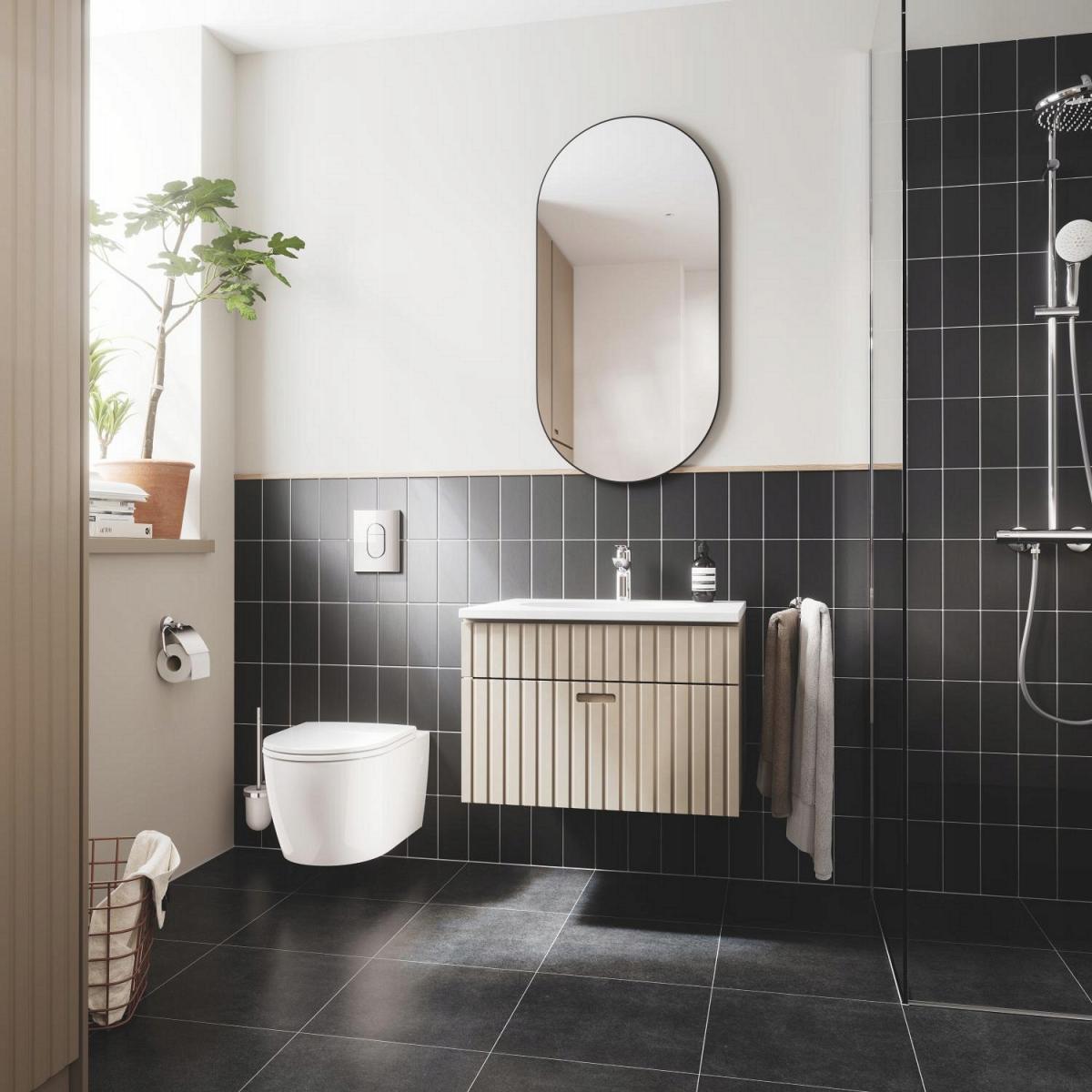 GROHE Miska WC wisząca Bau Ceramika, z deską wolnoopadającą, odpływ poziomy