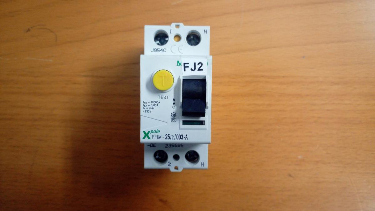 EATON Wyłącznik różnicowoprądowy 2-biegunowy PFIM-25/2/003-A-MW