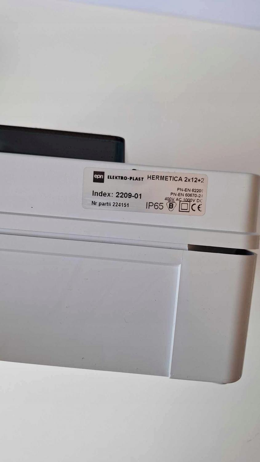Rozdzielnica natynkowa HERMETICA 2x12+2 modułów PE+N drzwi przydymiane IP65