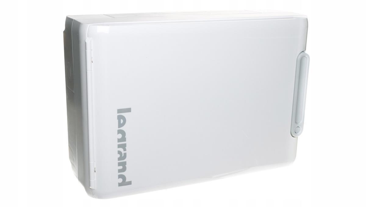 LEGRAND Rozdzielnica natynkowa XL3 125 drzwi białe