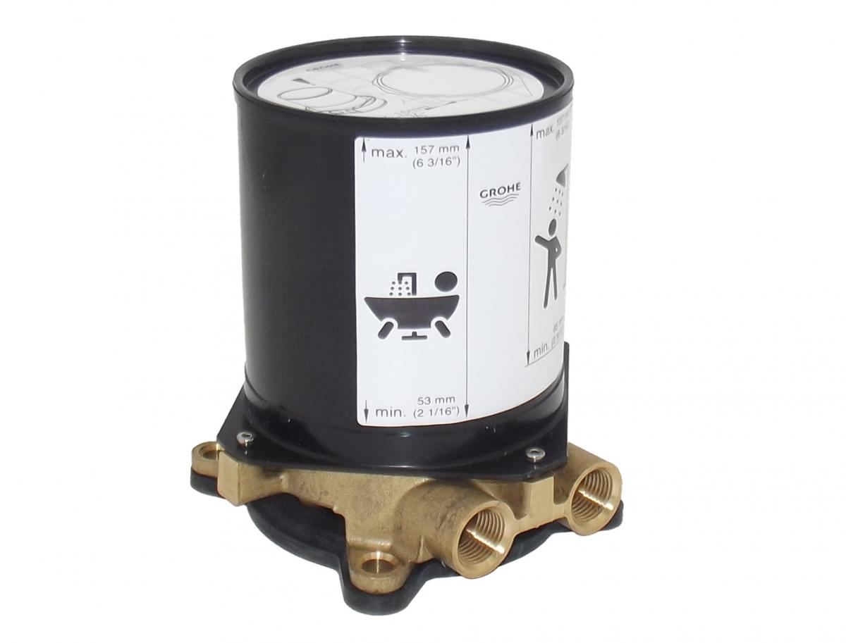 Element montażowy do wolnostojących baterii i wylewek wannowych