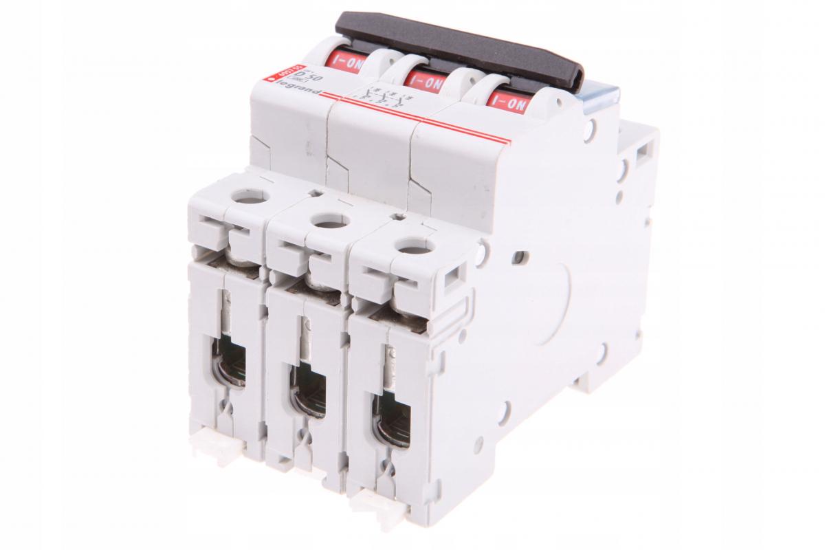 LEGRAND Wyłącznik nadprądowy S 303 3P D 50A 6000A TX3