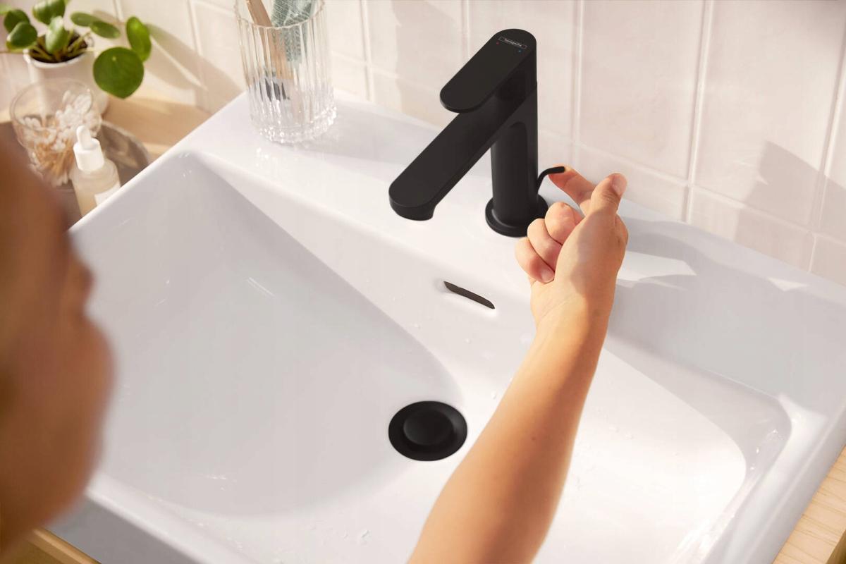 Bateria umywalkowa stojąca HANSGROHE REBRIS S 240 1-uchwyt. 1-otw. chrom