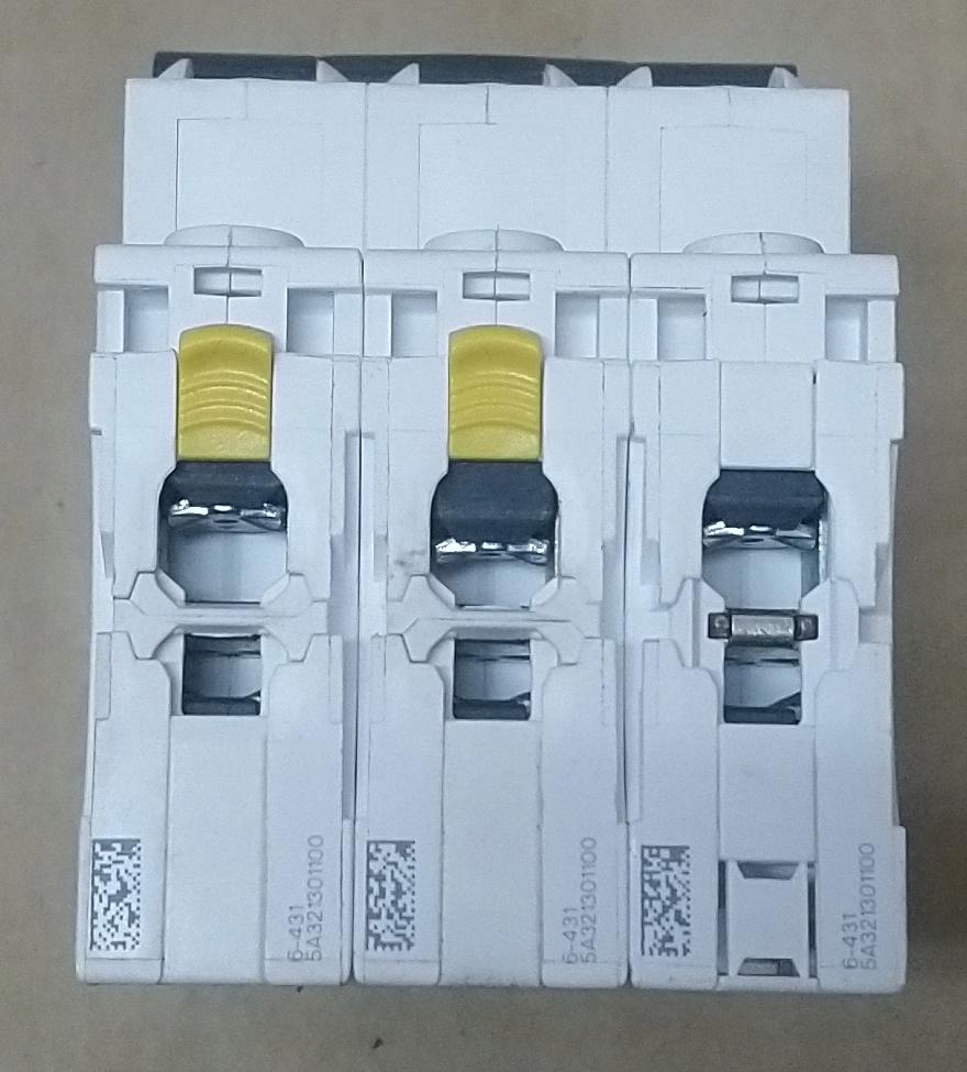 SCHNEIDER ELECTRIC Wyłącznik nadprądowy iC60H-C32-3 C 32A 3-biegunowy