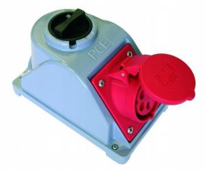Gniazdo stałe z wyłącznikiem typ Combo-Pol 16A 400V 3P+Z+N, wył. 0-1 IP44